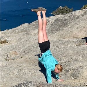 Meet your Posher, Olivia